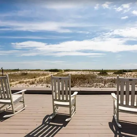 Serene Condo For Cozy Cape Getaway